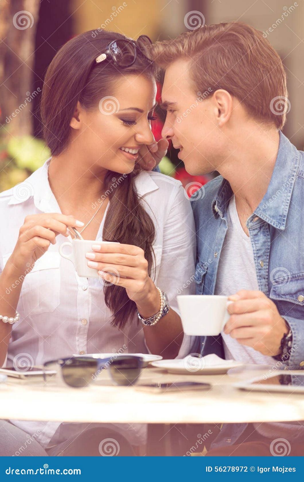 Salmadate: A Modern Strategy to Online Dating